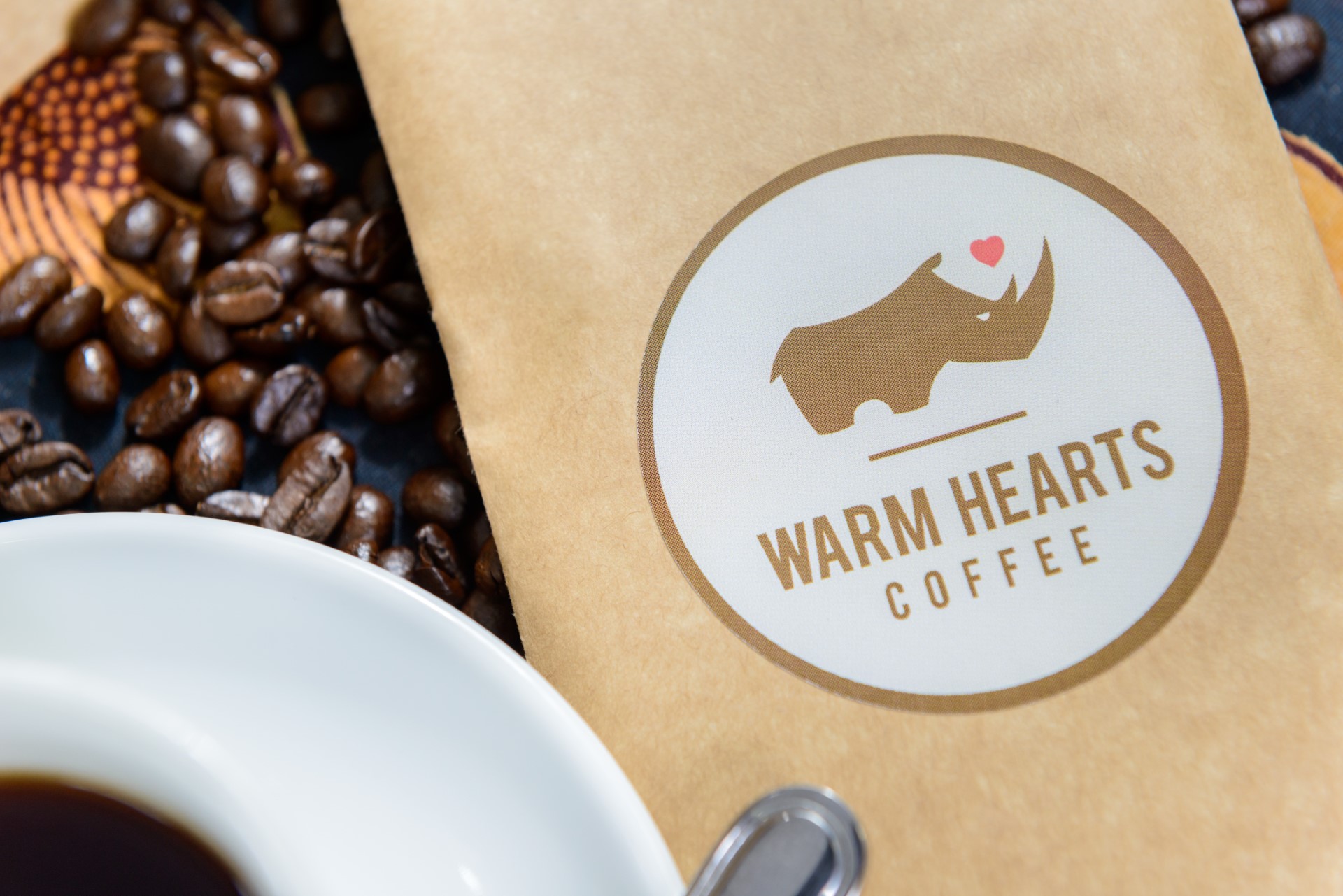 【自由テーマ】Warm Hearts Coffee Club